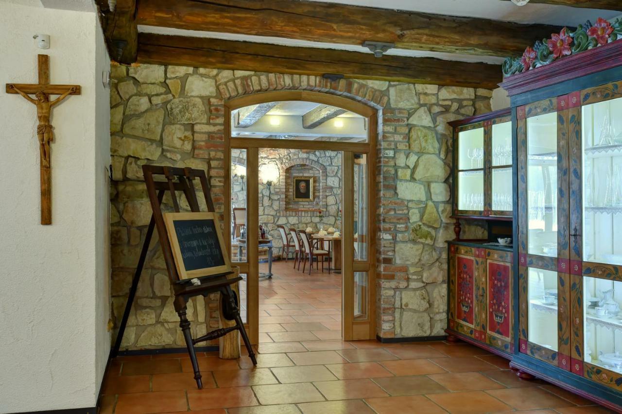 Zamecka Fortovna Obora - Forester House Kaznejov Εξωτερικό φωτογραφία