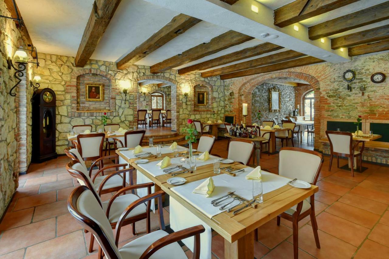 Zamecka Fortovna Obora - Forester House Kaznejov Εξωτερικό φωτογραφία
